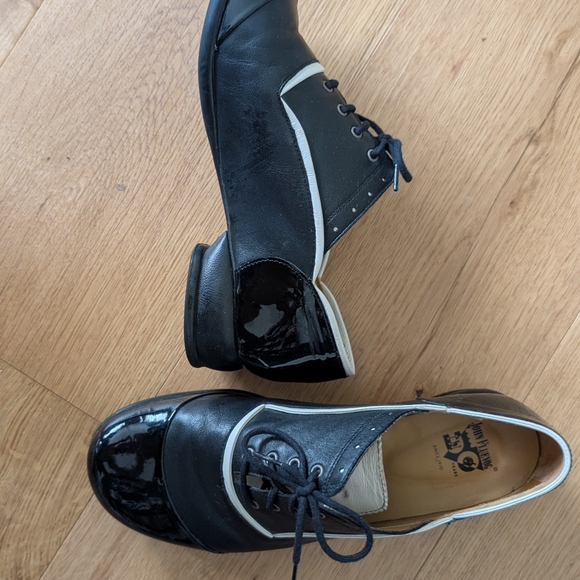 John Fluevog Darby Shoes - Picture 3 of 7